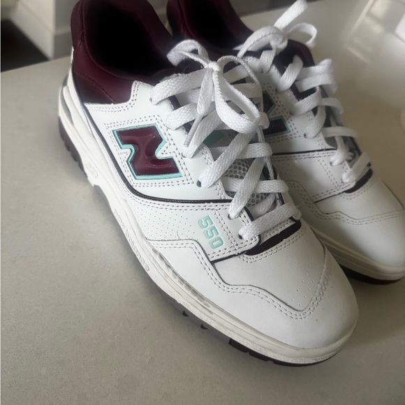 New Balance Shoes - Picture 3 of 4